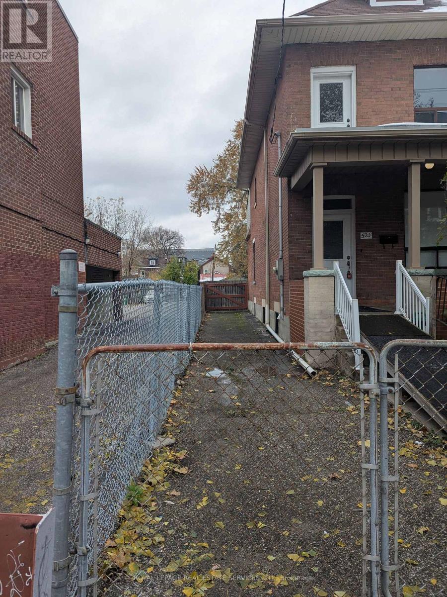 529 Gladstone Avenue, Toronto, Ontario  M6H 3J1 - Photo 18 - C12526854