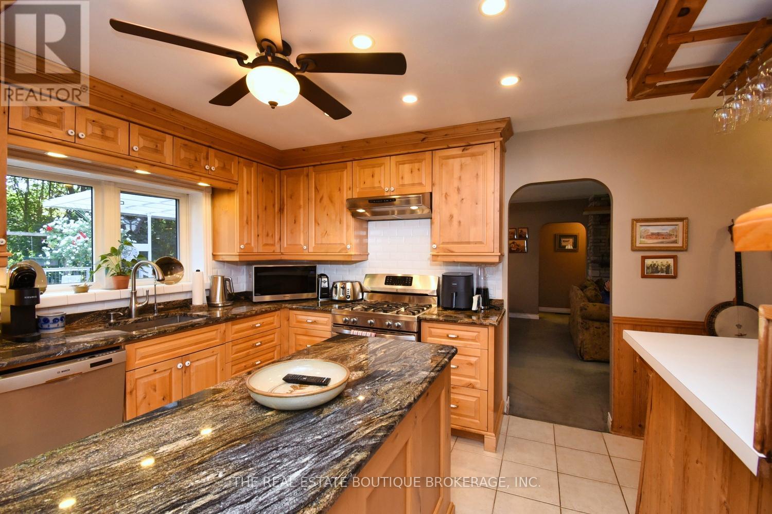 1966 Concession 2 W, Hamilton, Ontario  L0R 1T0 - Photo 13 - X12444290