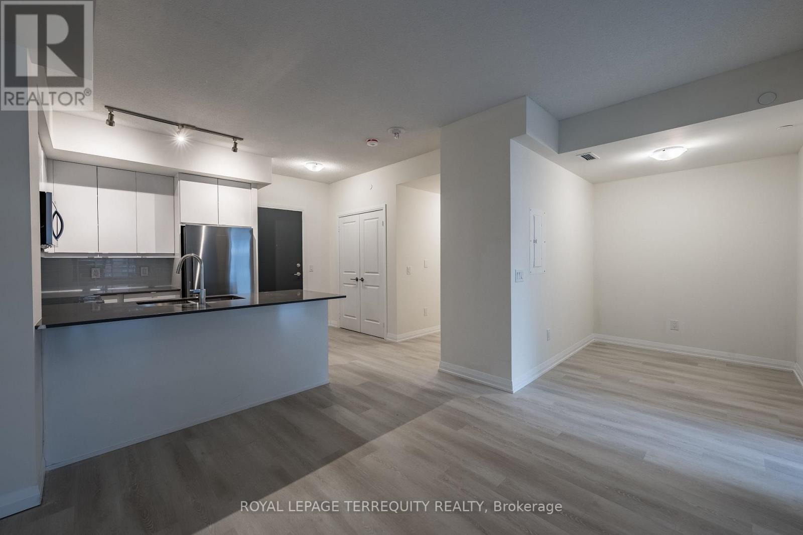 805 - 3260 Sheppard Avenue E, Toronto, Ontario  M1T 3K3 - Photo 2 - E12537878