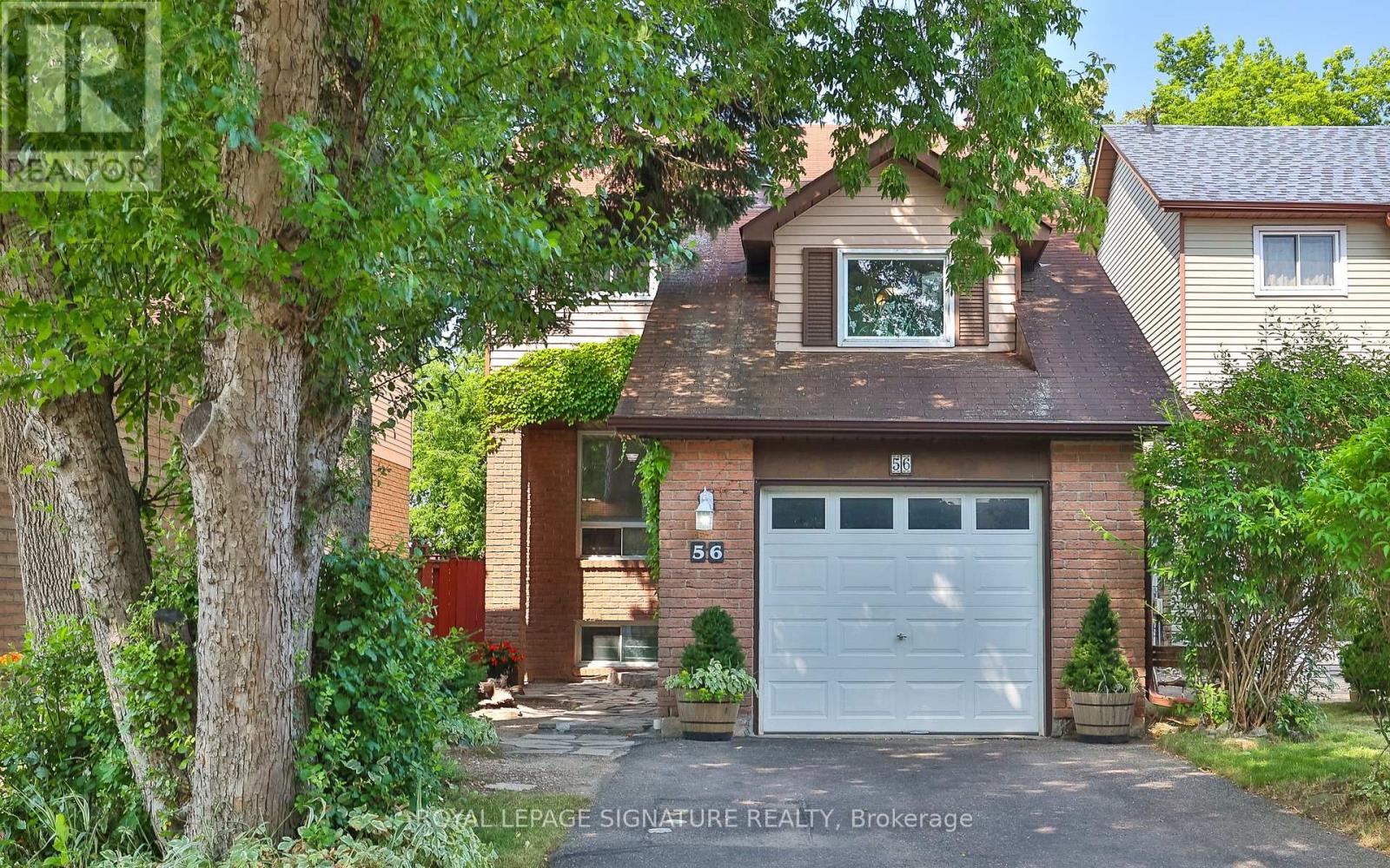 56 MUIRLANDS DRIVE, Toronto, Ontario