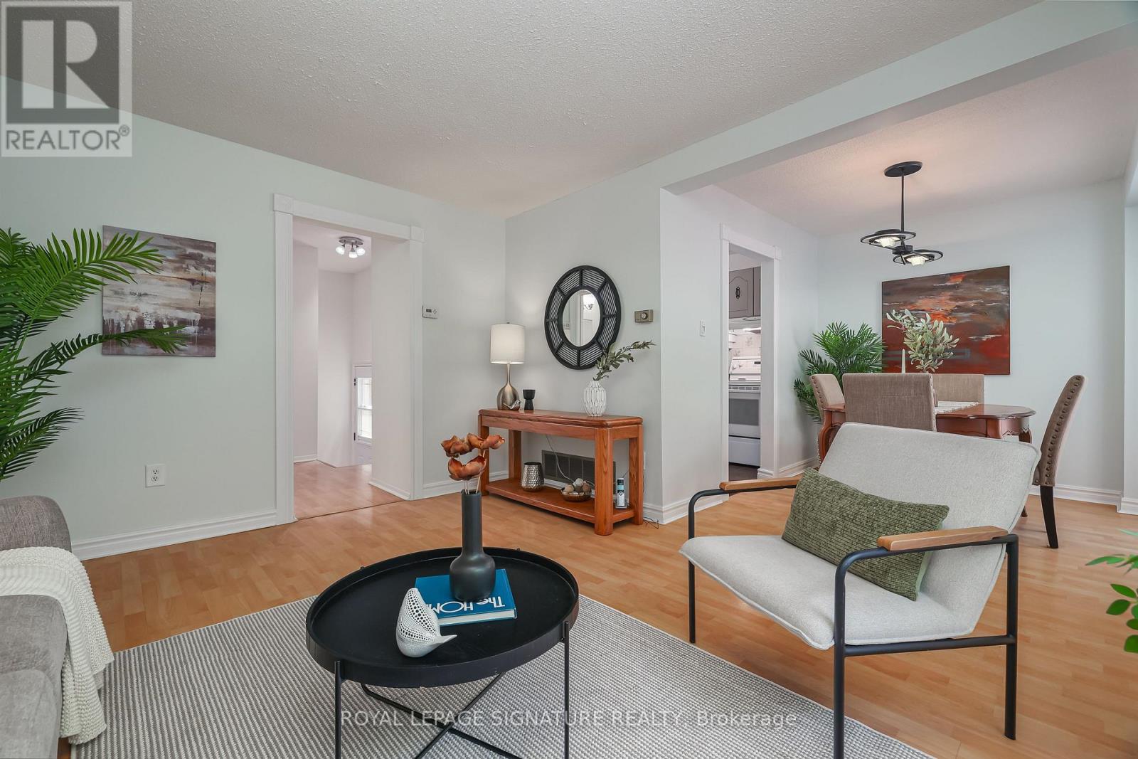 56 Muirlands Drive, Toronto, Ontario  M1V 2B4 - Photo 8 - E12537964