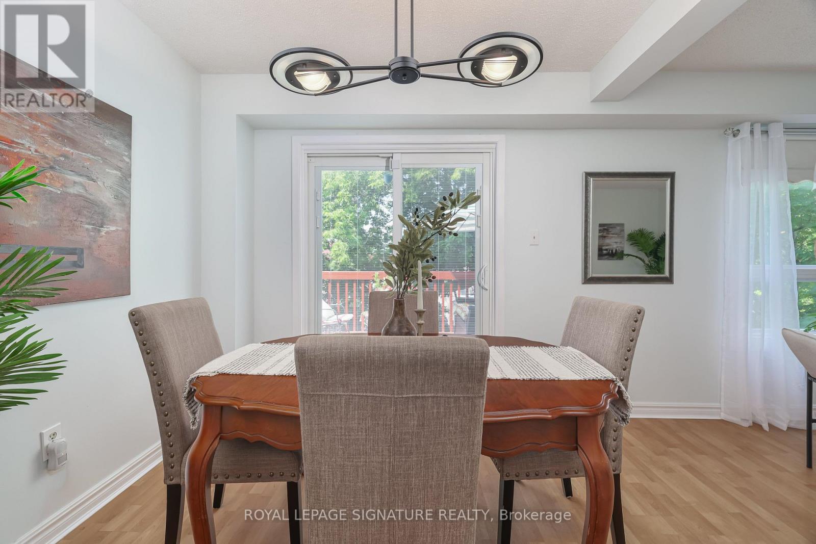 56 Muirlands Drive, Toronto, Ontario  M1V 2B4 - Photo 9 - E12537964