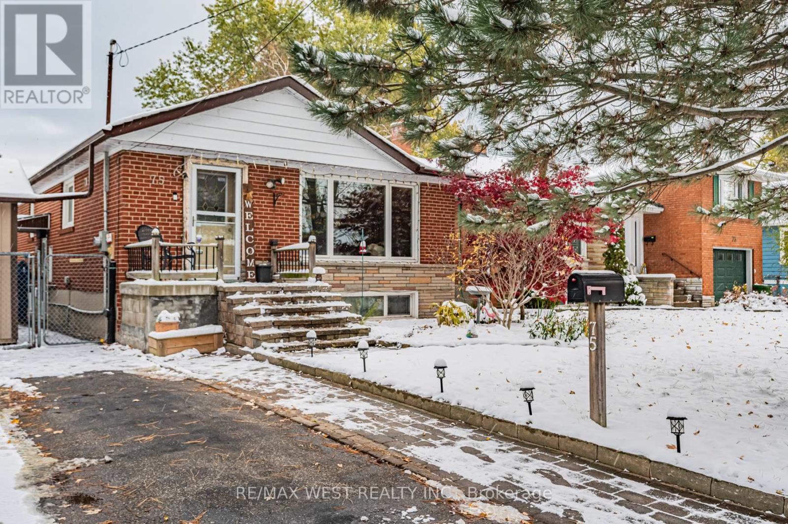 75 HOMESTEAD ROAD, Toronto, Ontario