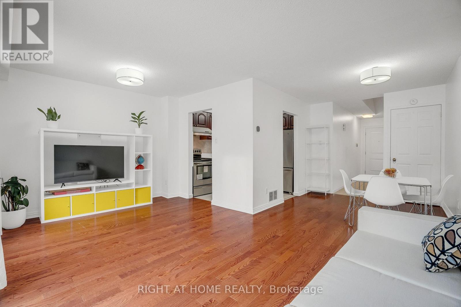 42 - 1121 Sandhurst Circle, Toronto, Ontario  M1V 1V4 - Photo 10 - E12538008