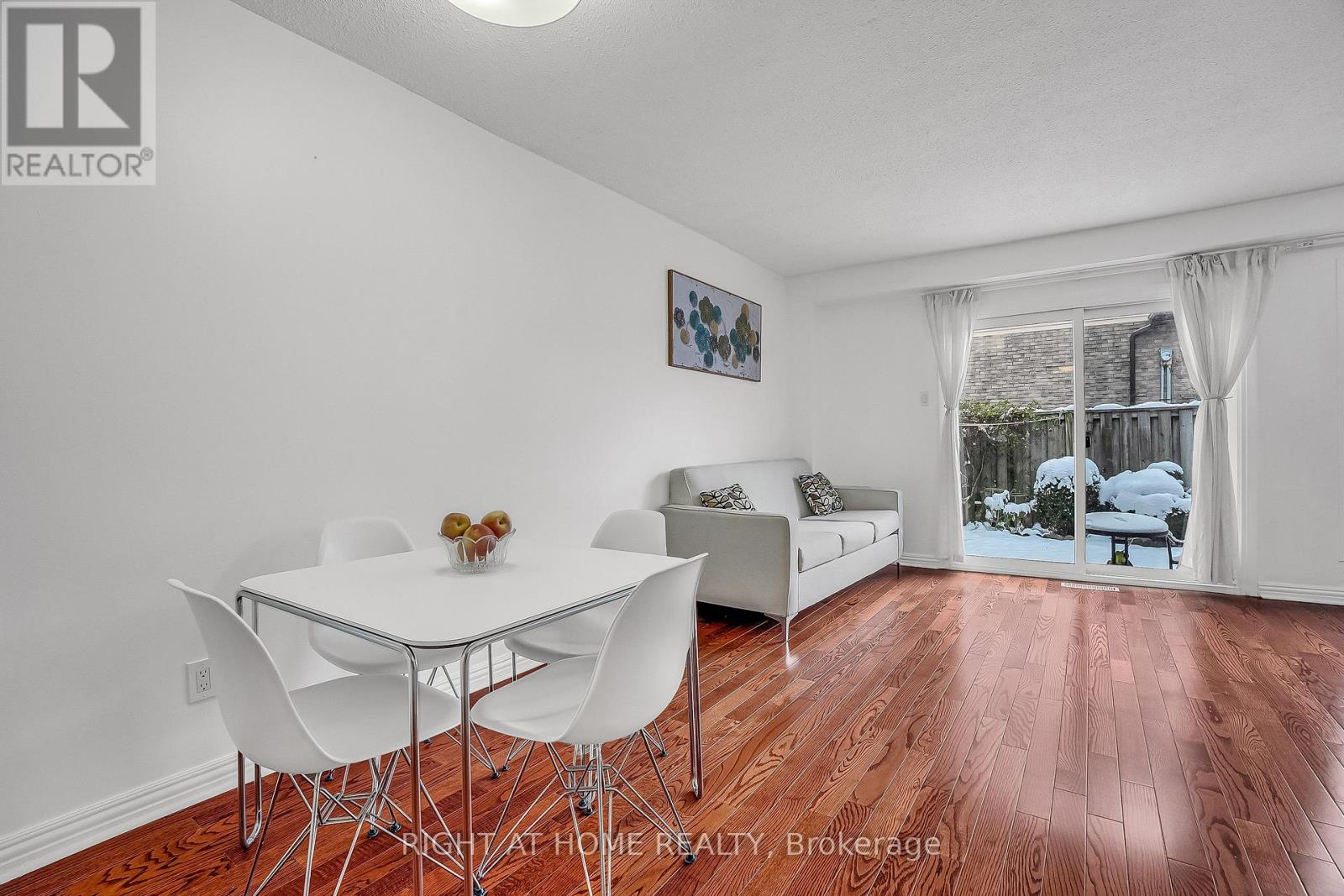 42 - 1121 Sandhurst Circle, Toronto, Ontario  M1V 1V4 - Photo 5 - E12538008