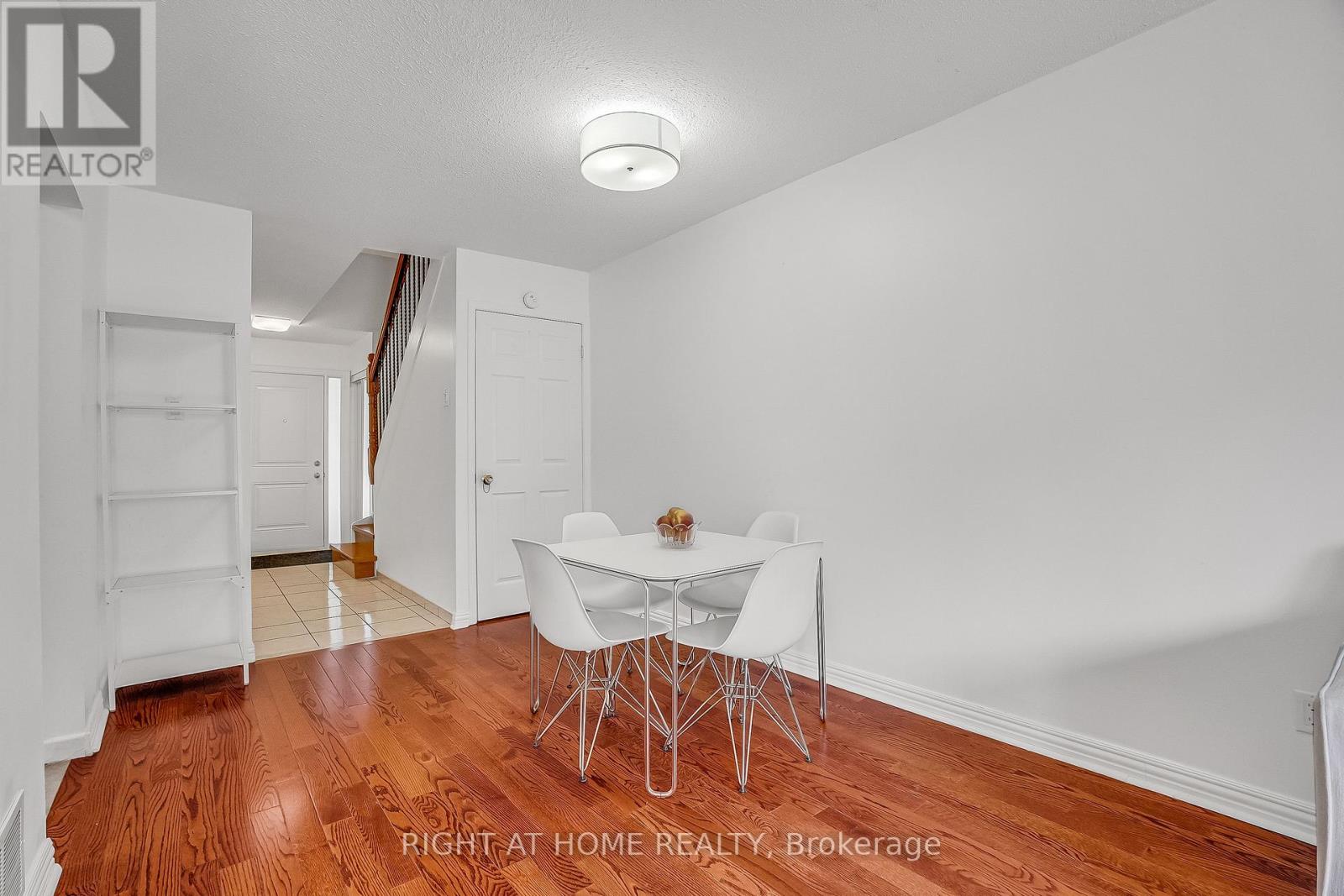 42 - 1121 Sandhurst Circle, Toronto, Ontario  M1V 1V4 - Photo 6 - E12538008