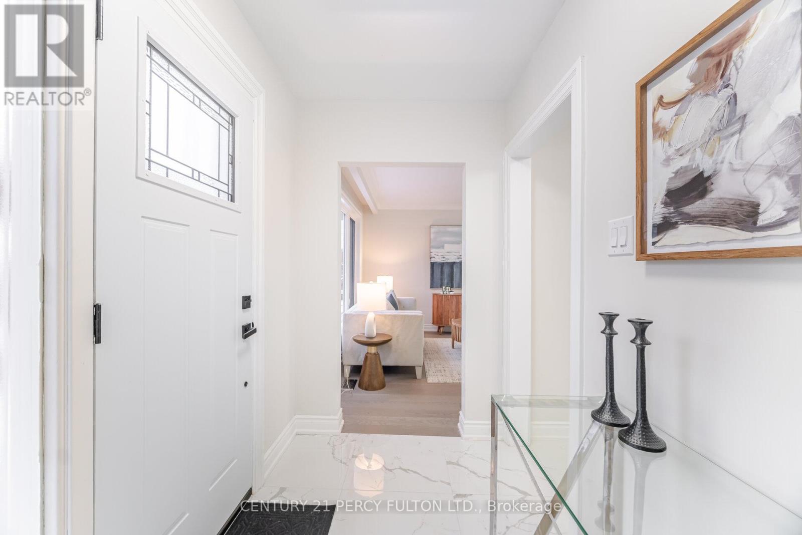 35 Lynnbrook Drive, Toronto, Ontario  M1H 2M1 - Photo 4 - E12538100