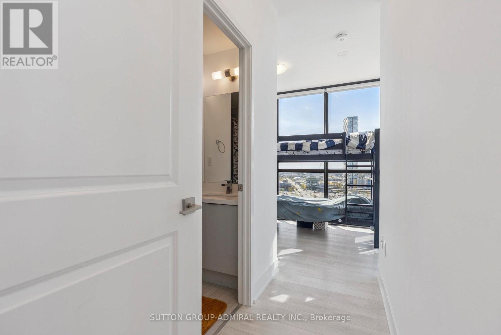 1507 - 2916 Highway 7 Road, Vaughan, Ontario  L4K 0K6 - Photo 12 - N12537896