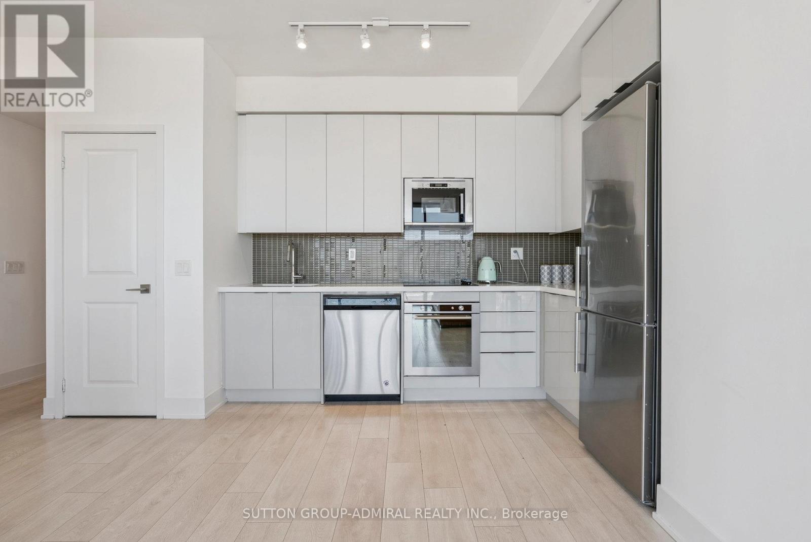 1507 - 2916 Highway 7 Road, Vaughan, Ontario  L4K 0K6 - Photo 5 - N12537896