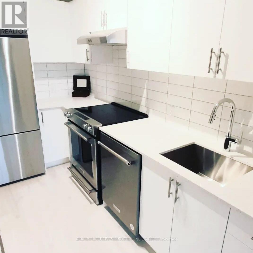 1416 - 9000 Jane Street, Vaughan, Ontario  L4H 0C6 - Photo 5 - N12537904