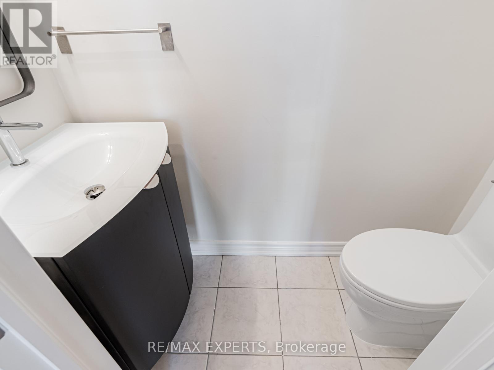 303 - 199 Pine Grove Road, Vaughan, Ontario  L4L 0H8 - Photo 14 - N12537906