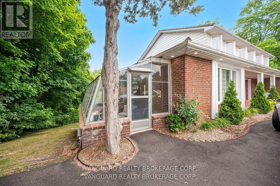 80 Kleins Crescent, Vaughan, Ontario  L0J 1C0 - Photo 10 - N12538020