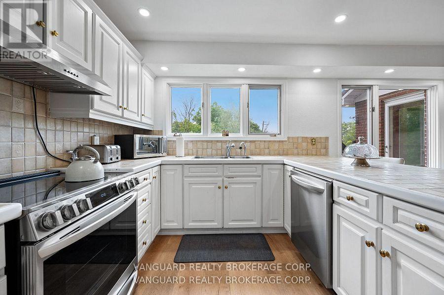 80 Kleins Crescent, Vaughan, Ontario  L0J 1C0 - Photo 29 - N12538020