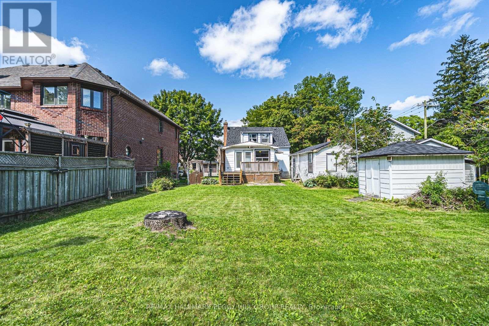 85 Tyler Street, Aurora, Ontario  L4G 2N4 - Photo 11 - N12538032