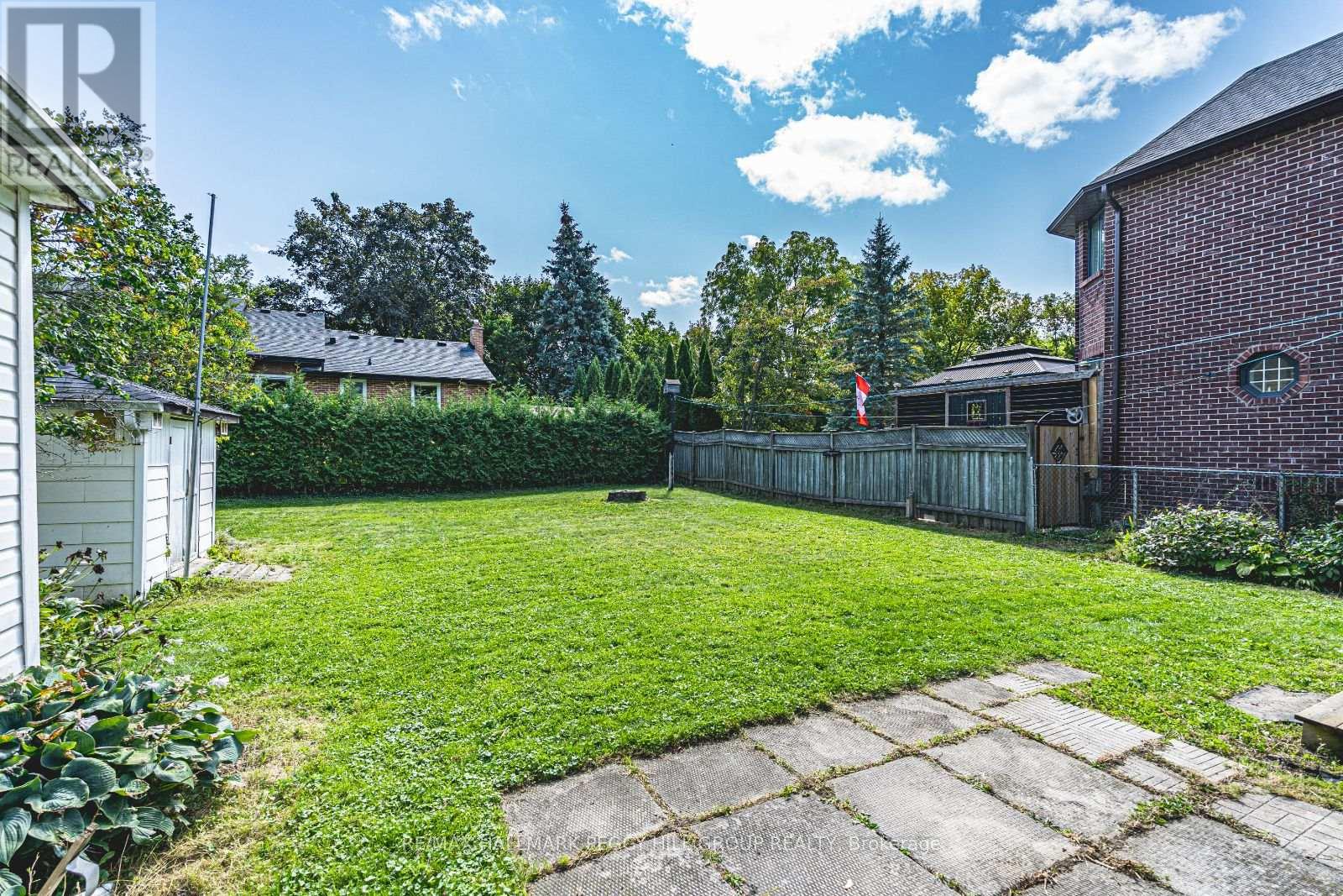 85 Tyler Street, Aurora, Ontario  L4G 2N4 - Photo 12 - N12538032