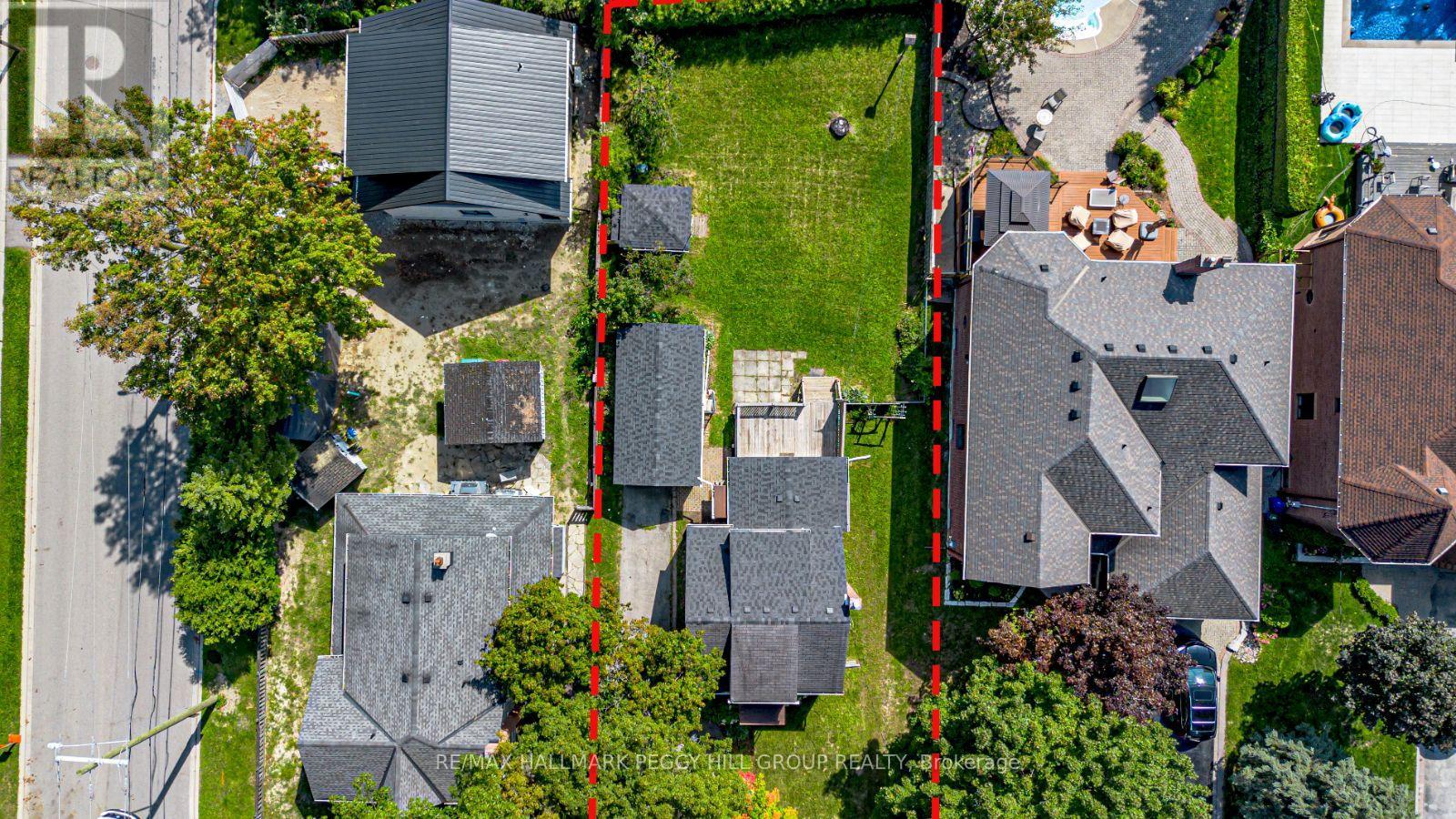 85 Tyler Street, Aurora, Ontario  L4G 2N4 - Photo 2 - N12538032