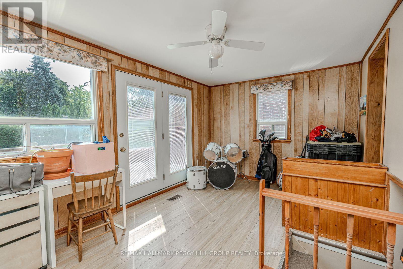 85 Tyler Street, Aurora, Ontario  L4G 2N4 - Photo 7 - N12538032