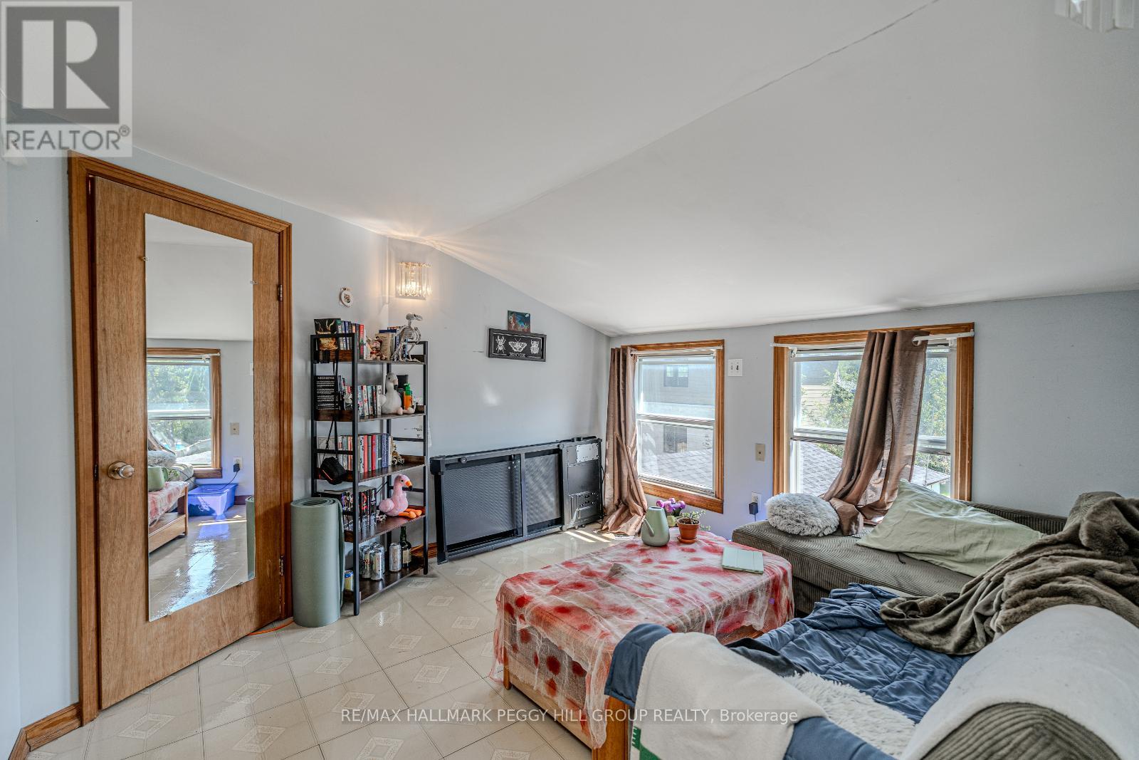 85 Tyler Street, Aurora, Ontario  L4G 2N4 - Photo 9 - N12538032