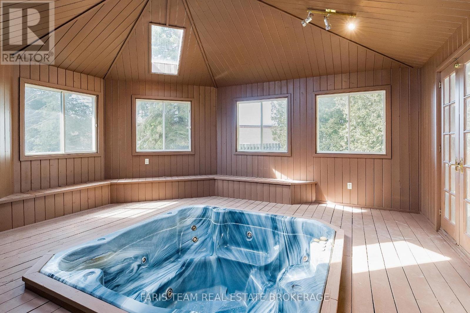 2 Heritage Road, Innisfil, Ontario  L0L 1L0 - Photo 18 - N12538106