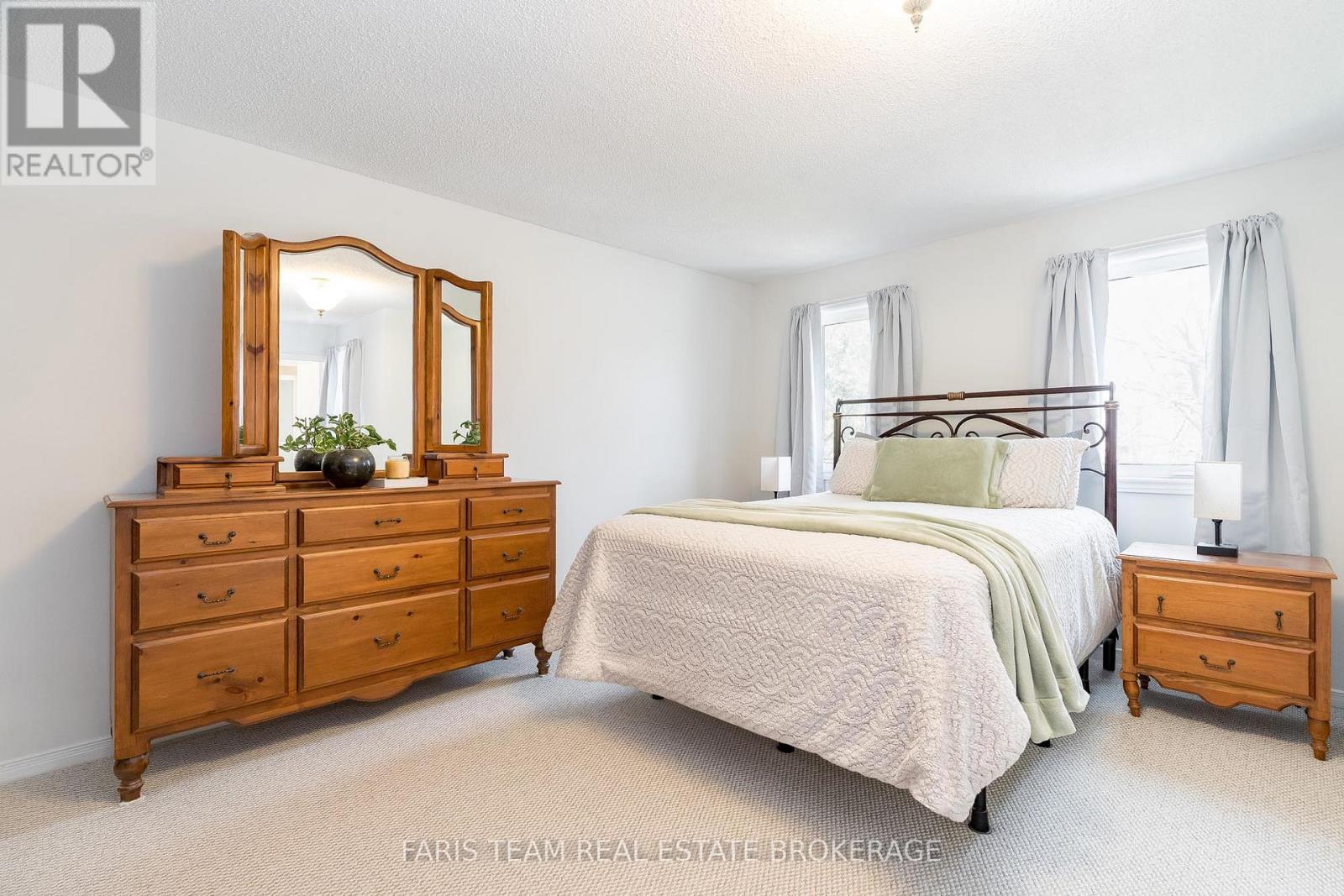 2 Heritage Road, Innisfil, Ontario  L0L 1L0 - Photo 24 - N12538106