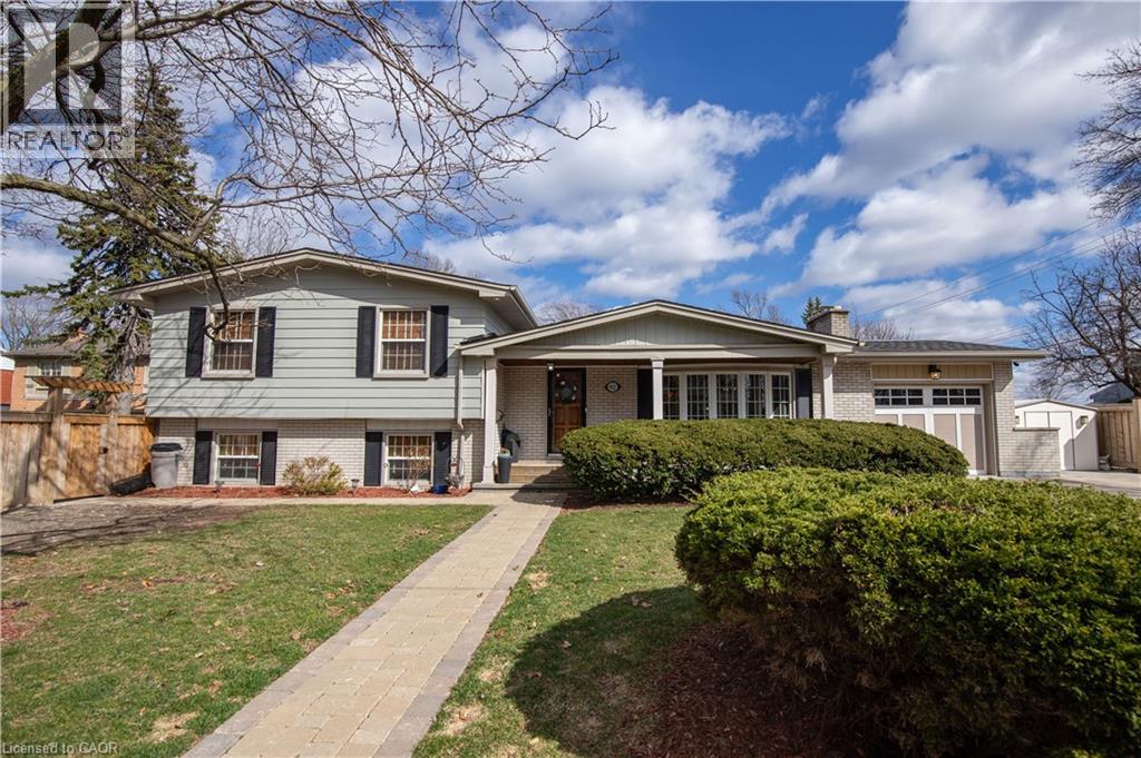 92 AUCHMAR Road, Hamilton, Ontario