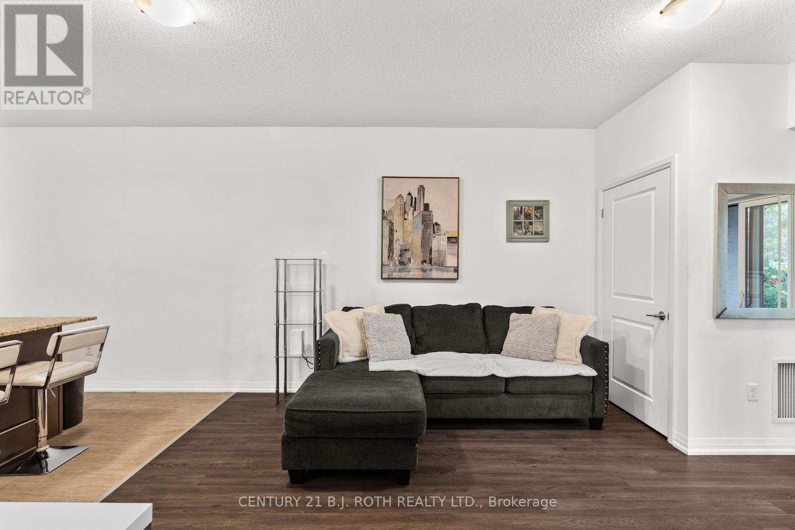 103 - 300 Essa Road, Barrie, Ontario  L4J 0B9 - Photo 10 - S12537916