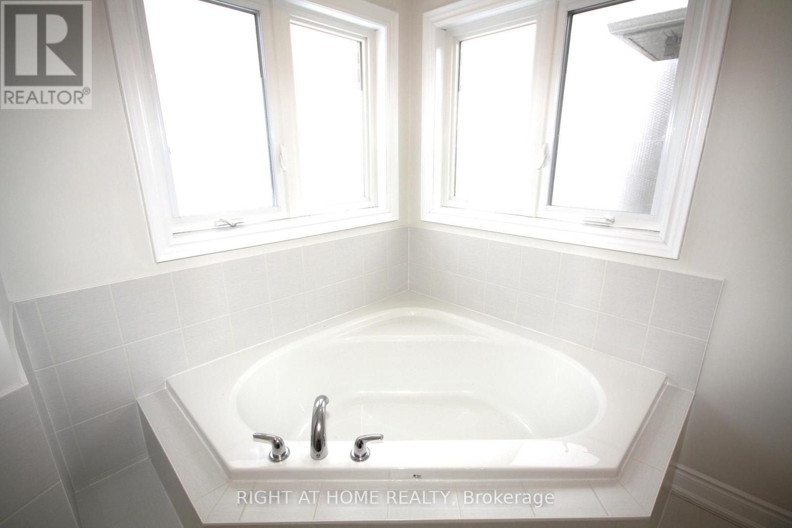 66 White Crescent, Barrie, Ontario  L4N 5Z9 - Photo 21 - S12537952