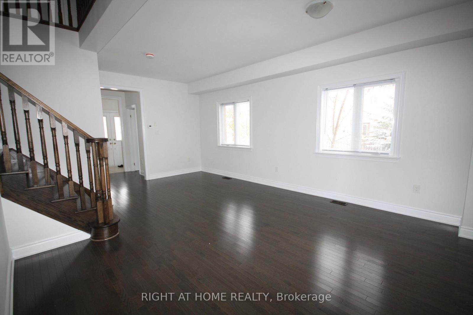 66 White Crescent, Barrie, Ontario  L4N 5Z9 - Photo 6 - S12537952