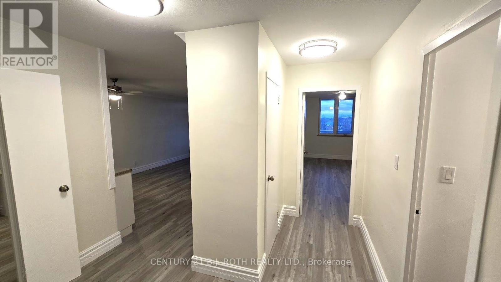 45 - 2 Grove Street E, Barrie, Ontario  L4M 2N5 - Photo 2 - S12538036