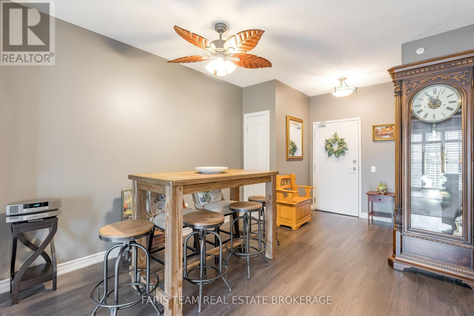 210 - 40 Ferndale Drive S, Barrie, Ontario  L4N 2L3 - Photo 12 - S12538104