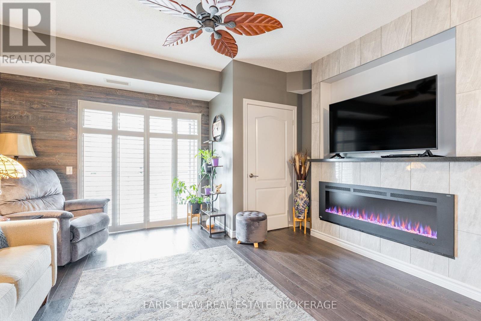 210 - 40 Ferndale Drive S, Barrie, Ontario  L4N 2L3 - Photo 7 - S12538104