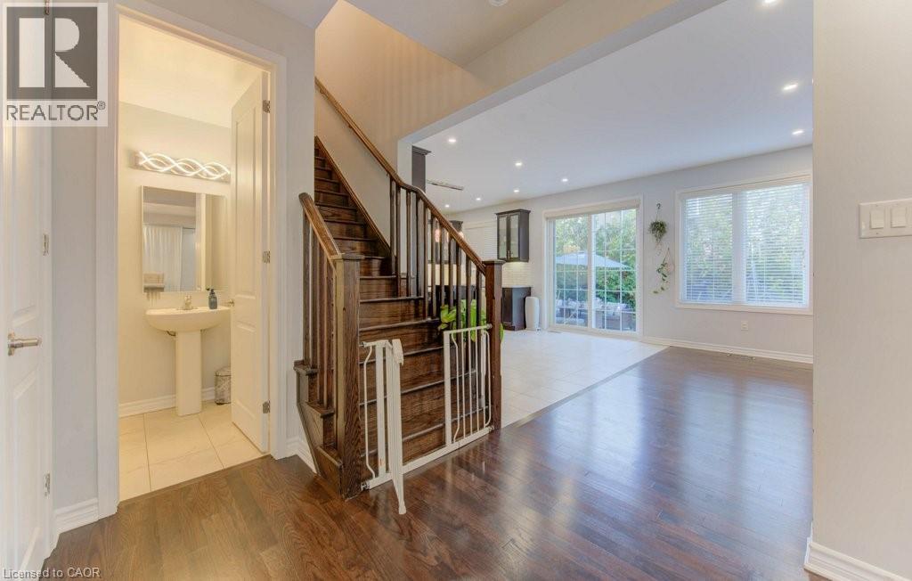 231 Grovehill Crescent, Kitchener, Ontario  N2R 0K8 - Photo 7 - 40775367