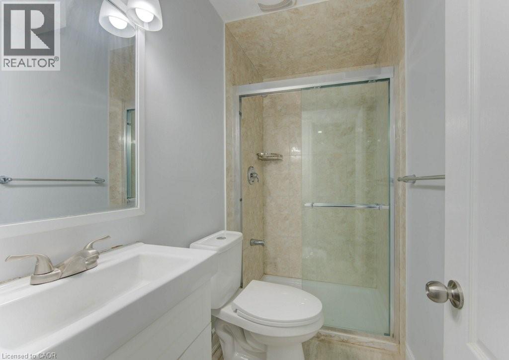 231 Grovehill Crescent, Kitchener, Ontario  N2R 0K8 - Photo 32 - 40775367