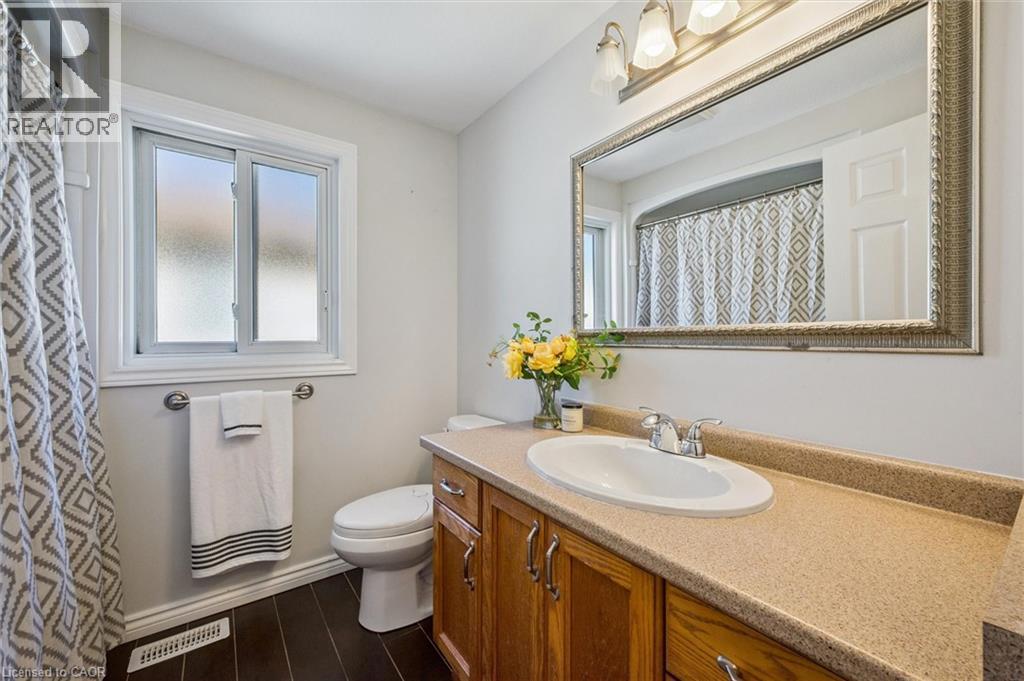 90 Highbrook Street, Kitchener, Ontario  N2E 3P3 - Photo 18 - 40779101