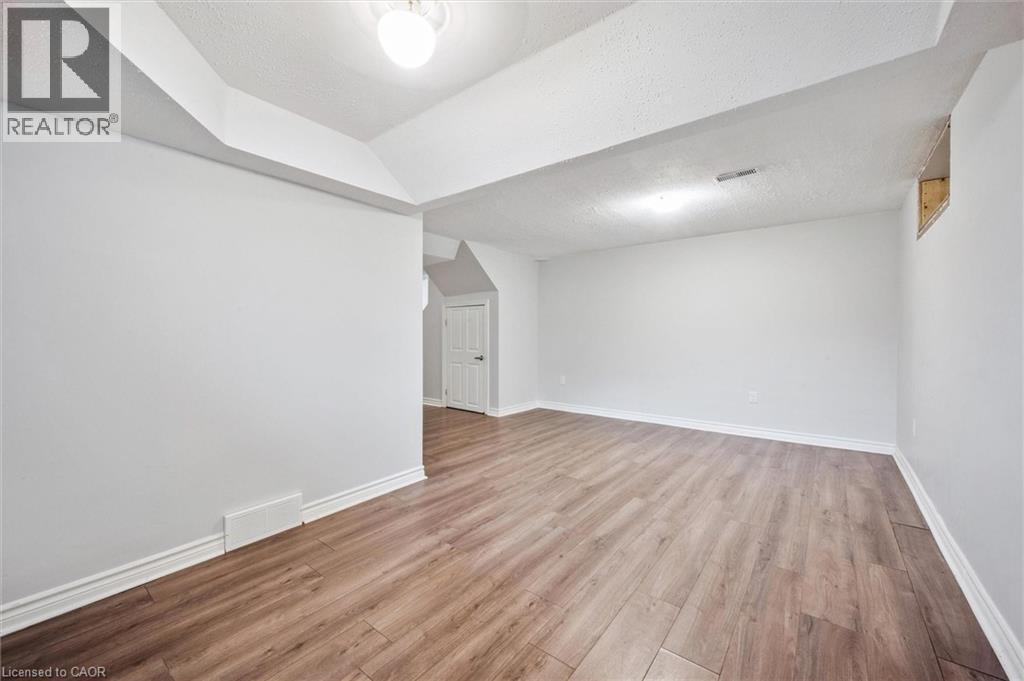 90 Highbrook Street, Kitchener, Ontario  N2E 3P3 - Photo 20 - 40779101