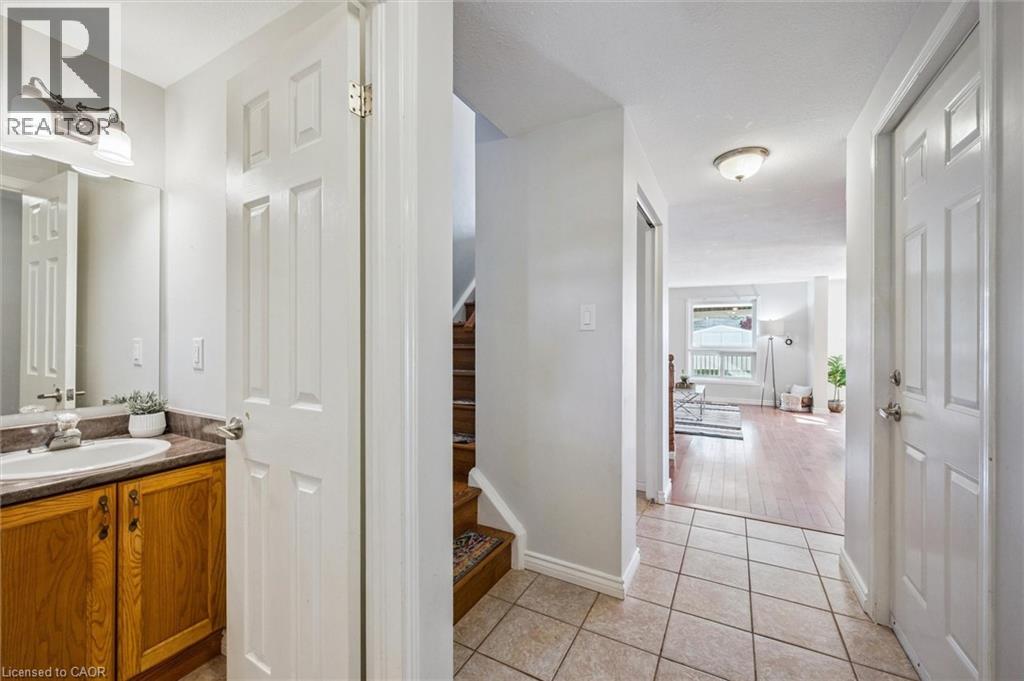 90 Highbrook Street, Kitchener, Ontario  N2E 3P3 - Photo 13 - 40779101