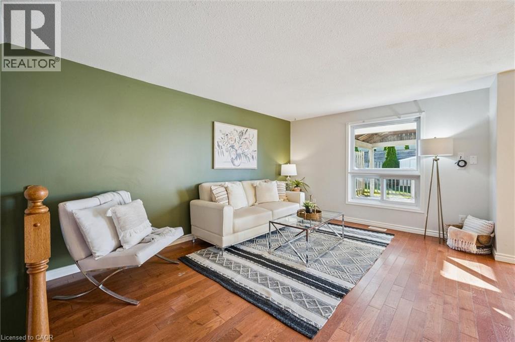 90 Highbrook Street, Kitchener, Ontario  N2E 3P3 - Photo 3 - 40779101