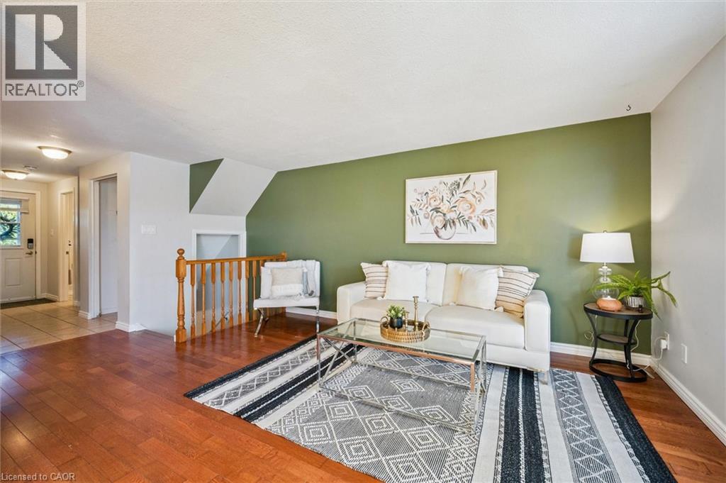 90 Highbrook Street, Kitchener, Ontario  N2E 3P3 - Photo 4 - 40779101