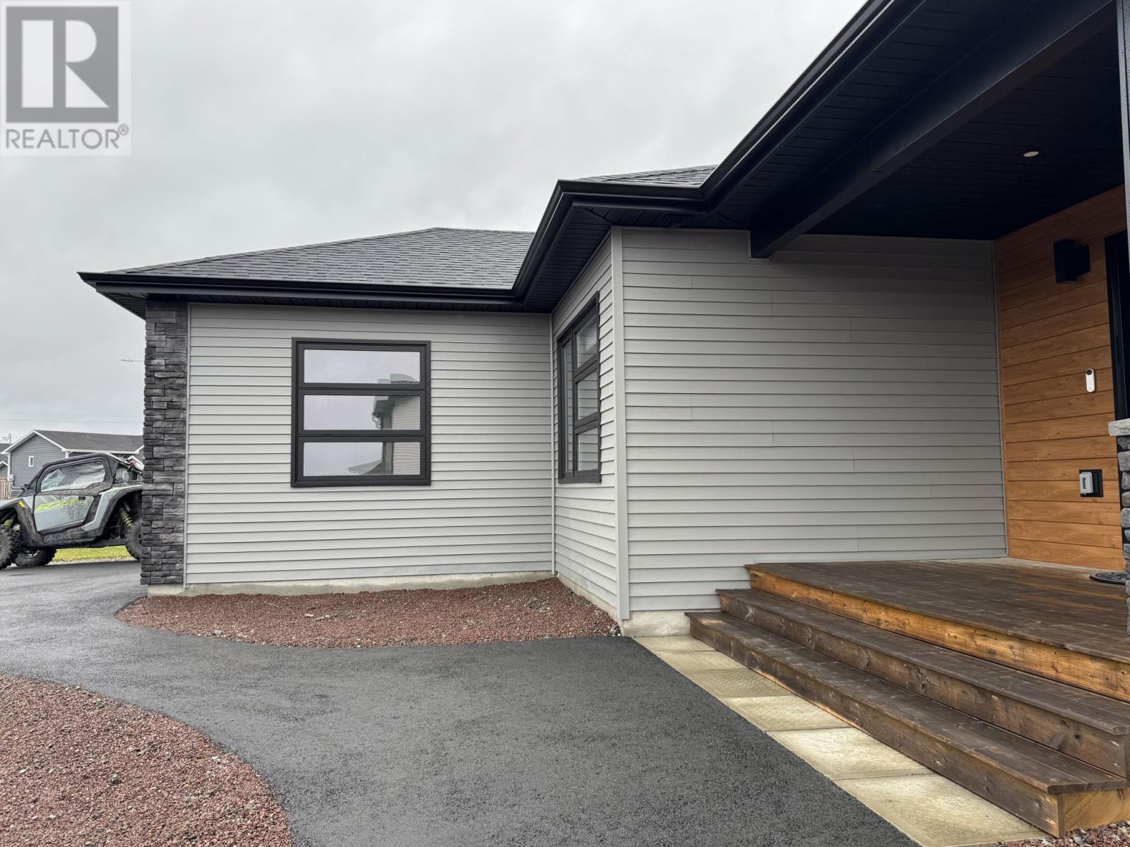 150 Penwell Avenue, Gander, Newfoundland & Labrador  A1V 0A4 - Photo 2 - 1292557