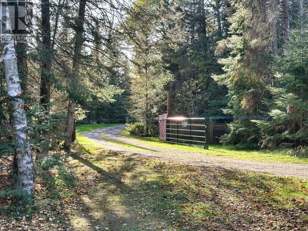 6018 Mapleward Road, Thunder Bay, Ontario  P7G 1L7 - Photo 3 - TB253391