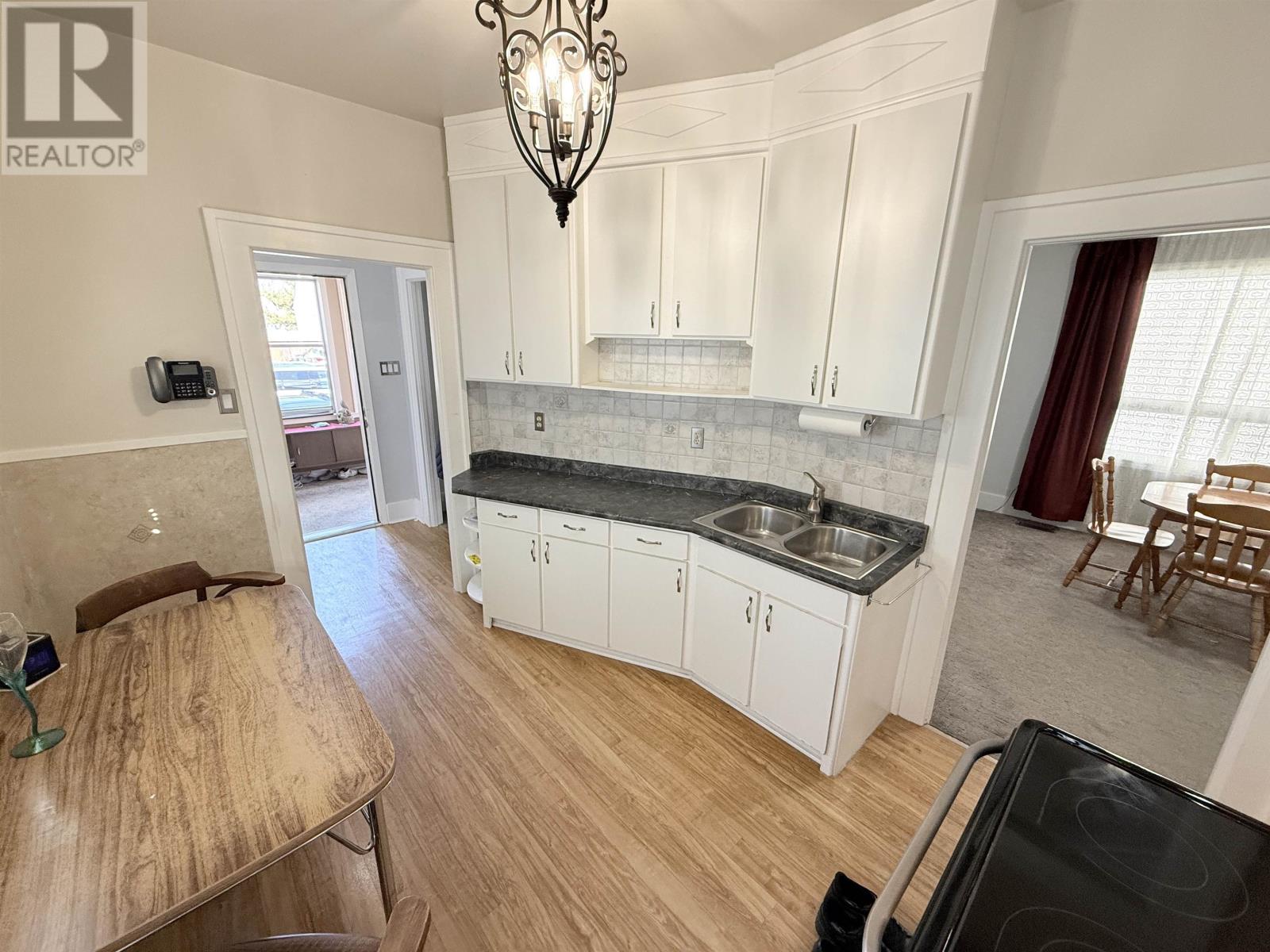 304 Cameron St, Thunder Bay, Ontario  P7C 2G9 - Photo 6 - TB253453