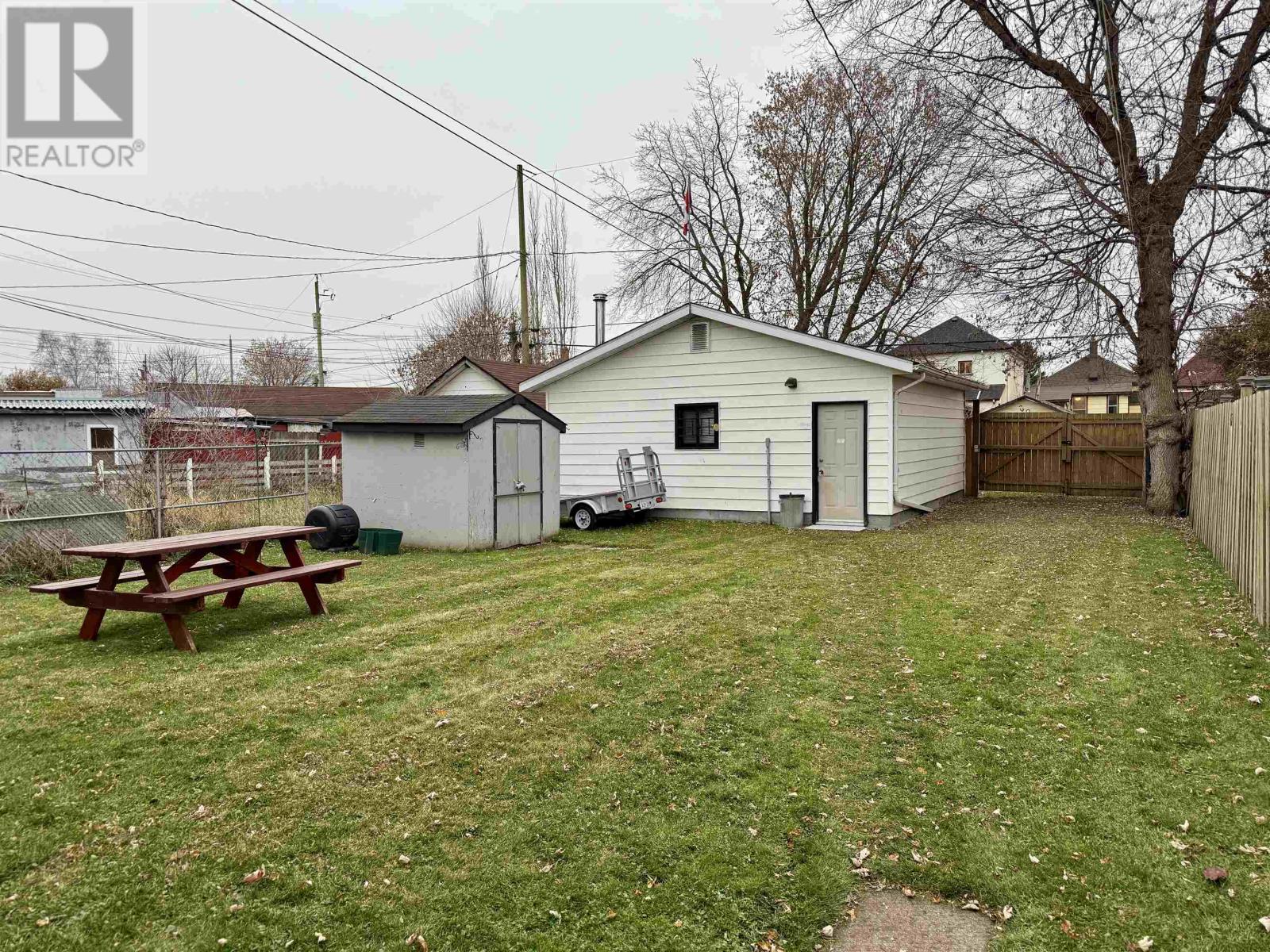 304 Cameron St, Thunder Bay, Ontario  P7C 2G9 - Photo 15 - TB253453