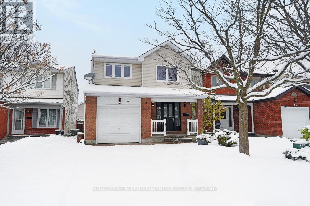 41 Saddle Crescent, Ottawa, Ontario  K1G 5L4 - Photo 1 - X12538252