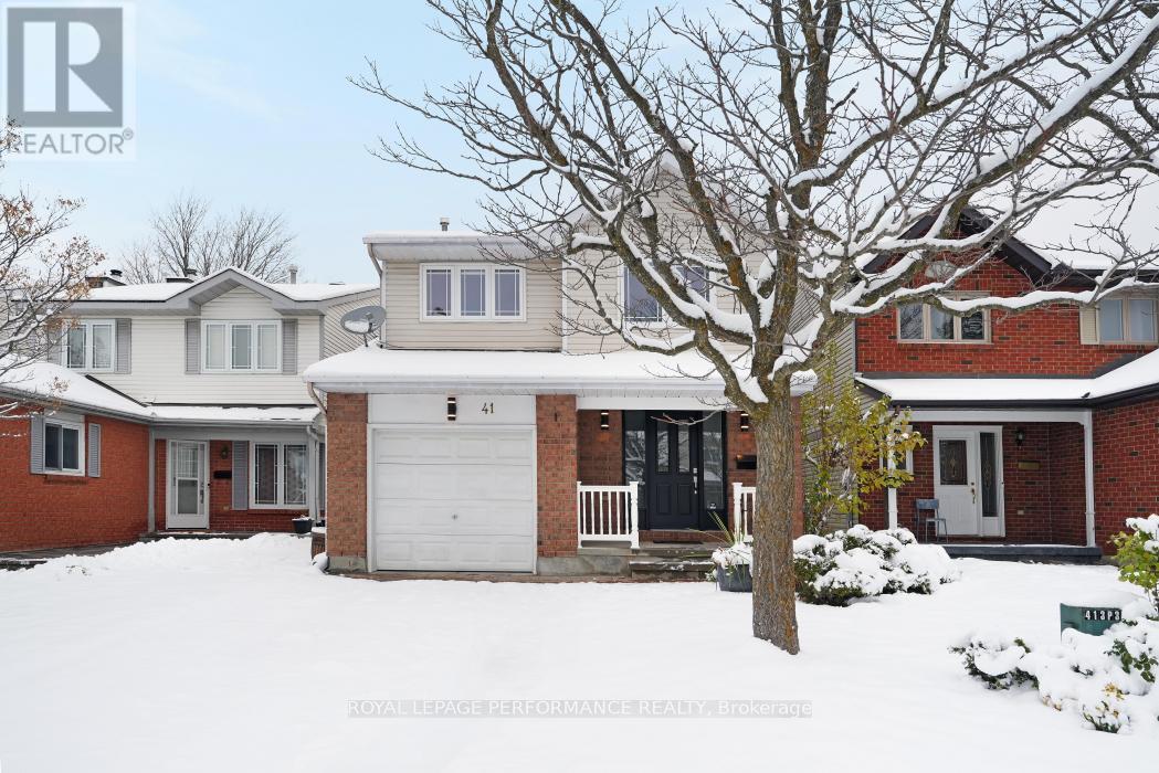 41 Saddle Crescent, Ottawa, Ontario  K1G 5L4 - Photo 2 - X12538252