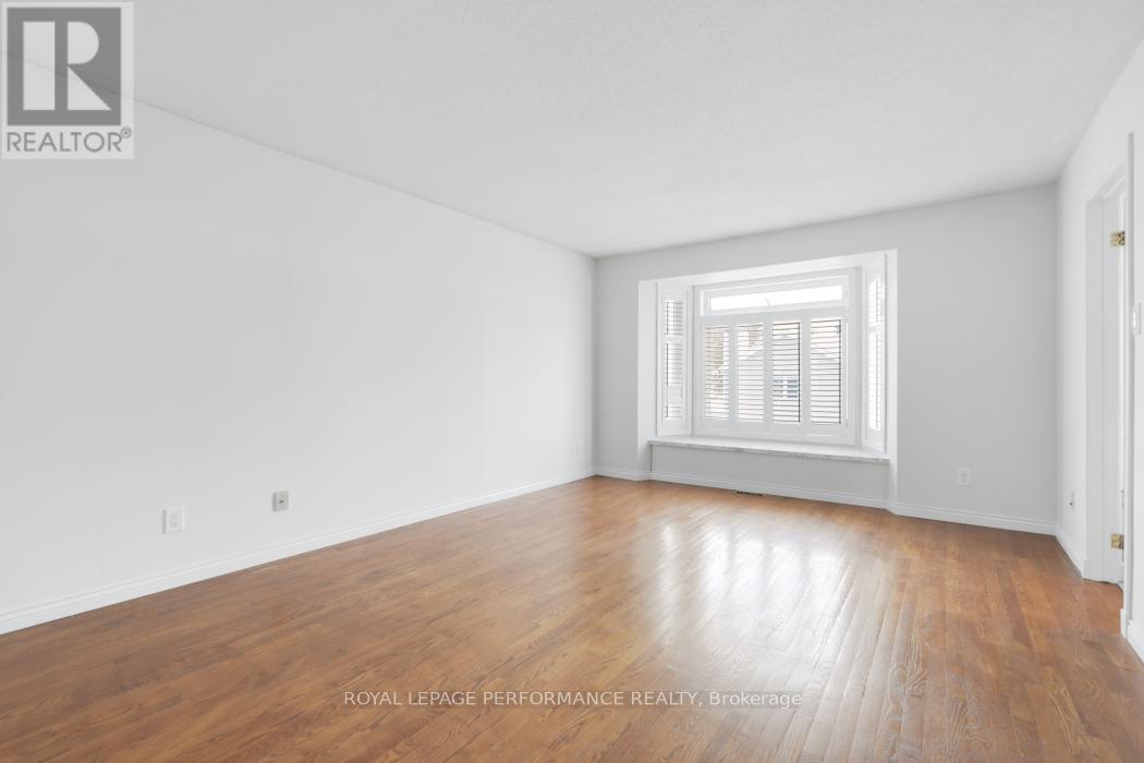 41 Saddle Crescent, Ottawa, Ontario  K1G 5L4 - Photo 20 - X12538252