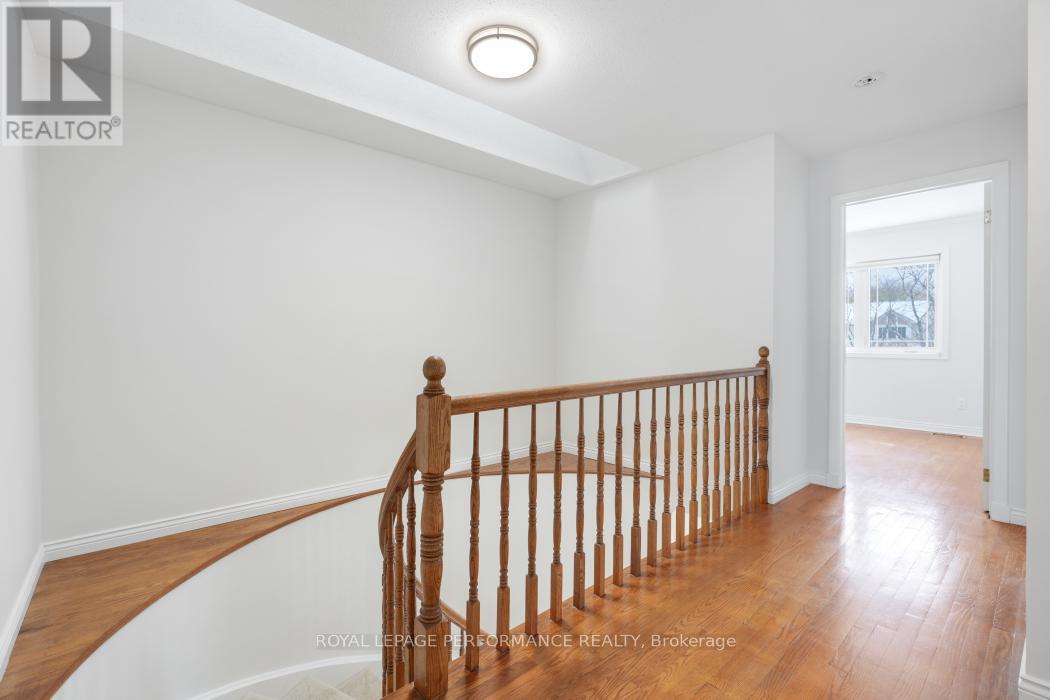 41 Saddle Crescent, Ottawa, Ontario  K1G 5L4 - Photo 26 - X12538252