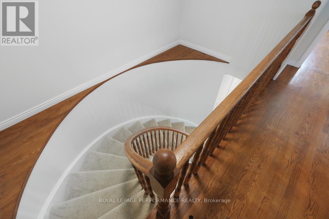 41 Saddle Crescent, Ottawa, Ontario  K1G 5L4 - Photo 32 - X12538252