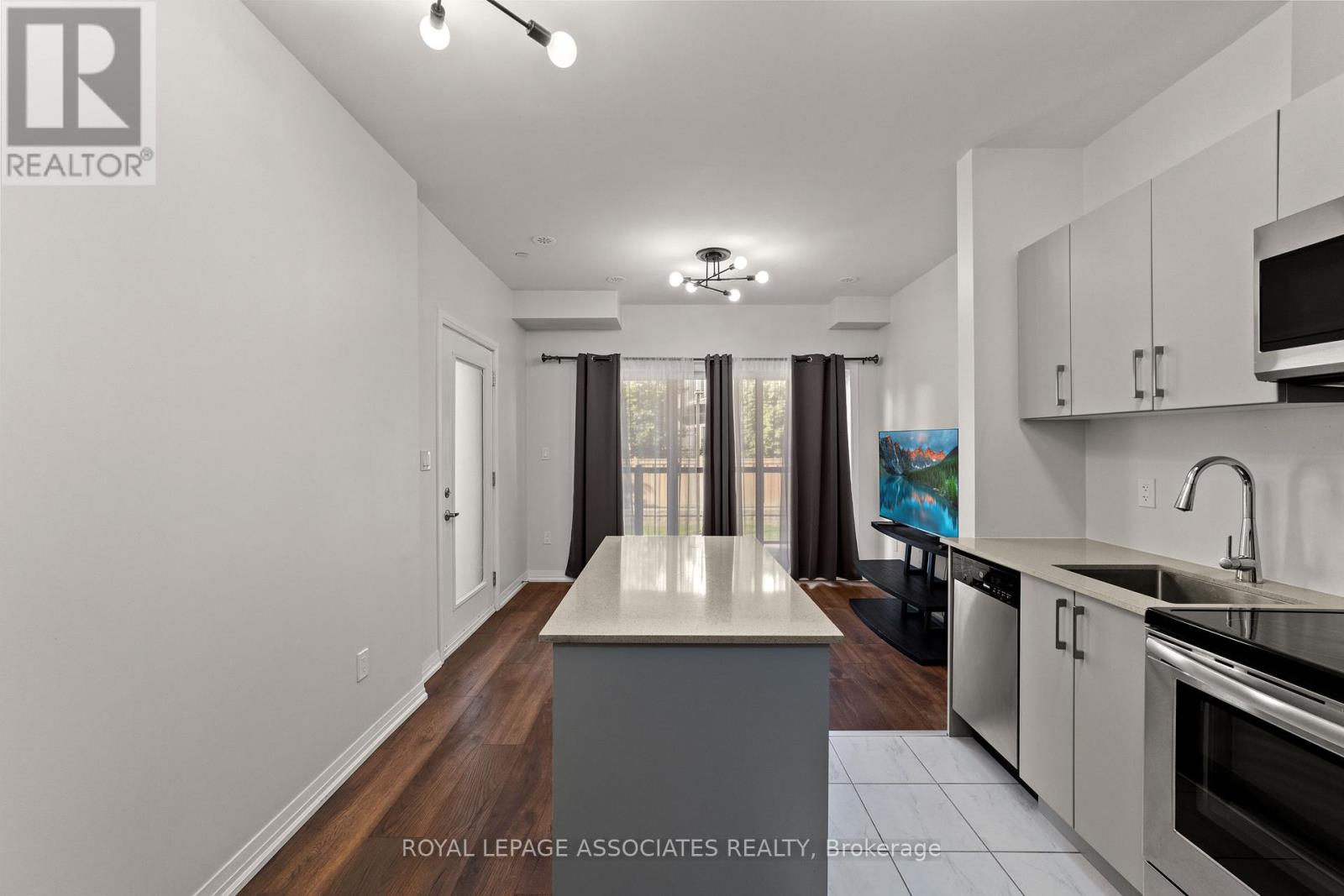 213 - 1165 Journeyman Lane, Mississauga, Ontario  L5J 0B6 - Photo 5 - W12537876