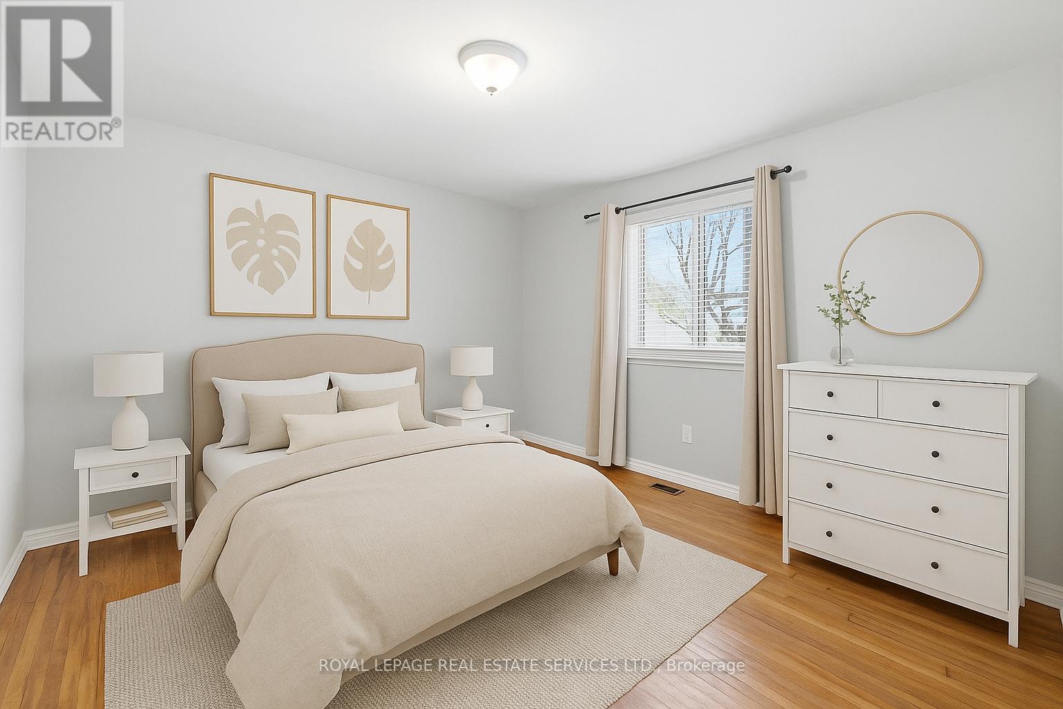 Main Level - 419 Hampton Heath Road, Burlington, Ontario  L7L 4R3 - Photo 17 - W12537882