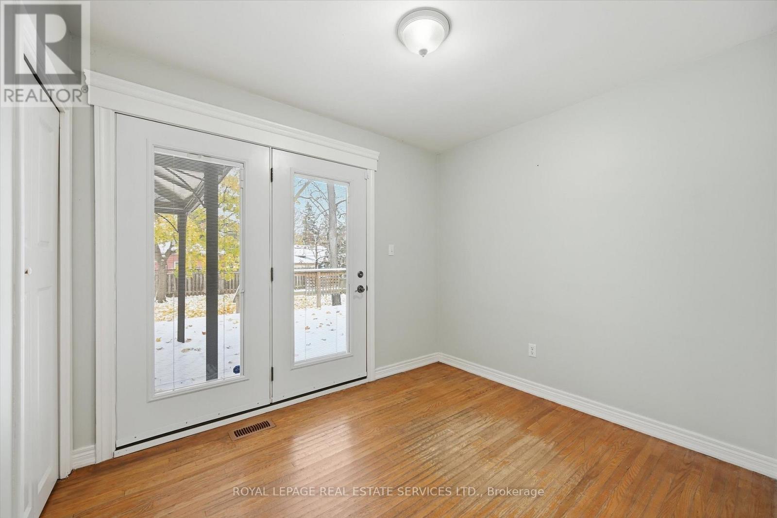 Main Level - 419 Hampton Heath Road, Burlington, Ontario  L7L 4R3 - Photo 22 - W12537882